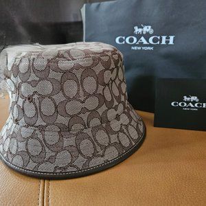 COACH BUCKET HAT